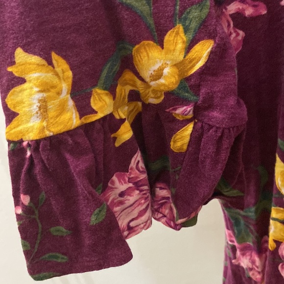 Floral top - Picture 4 of 4